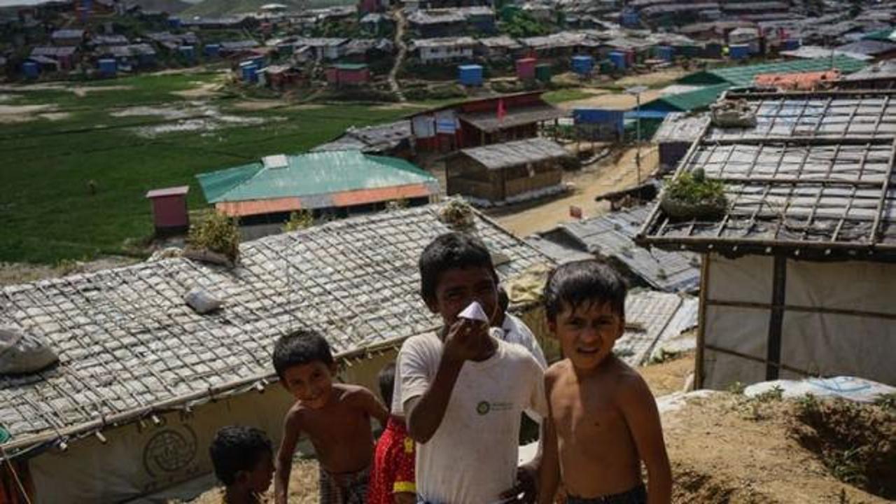 Bangladeş'teki Arakanlı mülteci kampında yaşam mücadelesi veren aileler