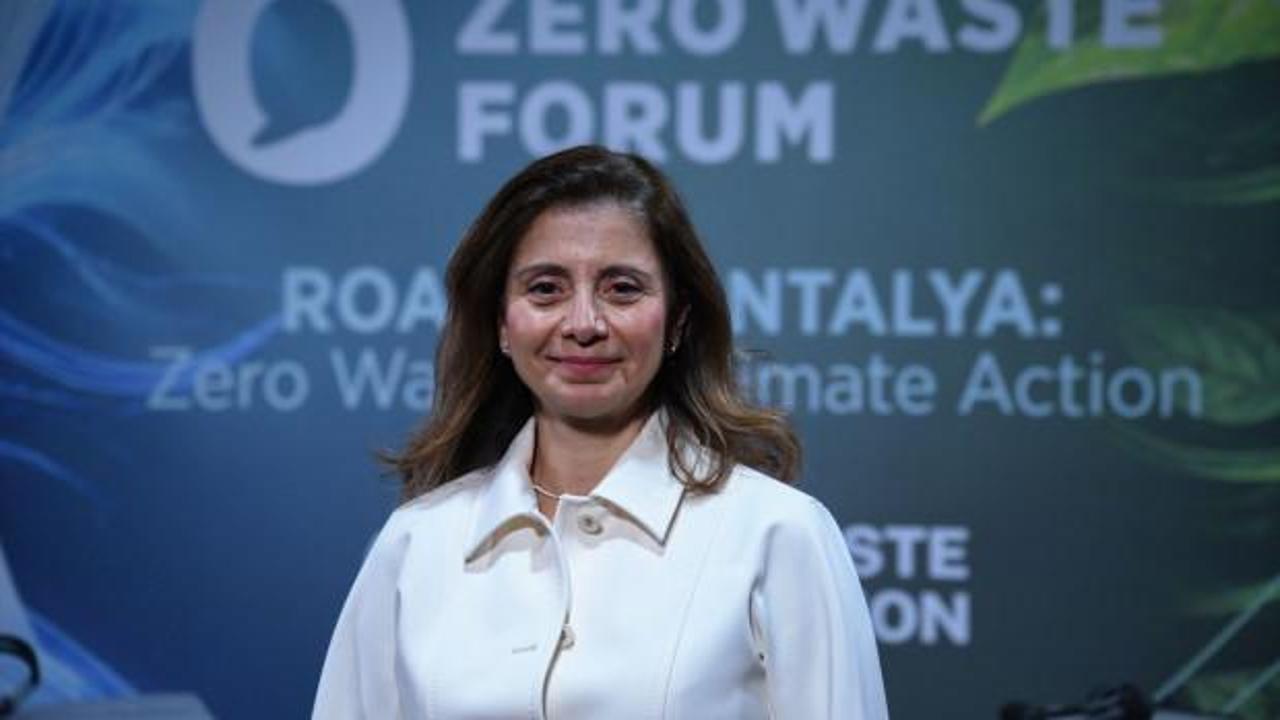 Ürdün Prensesi Dana Firas, Sıfır Atık Forumu'nda konuşma yaparken