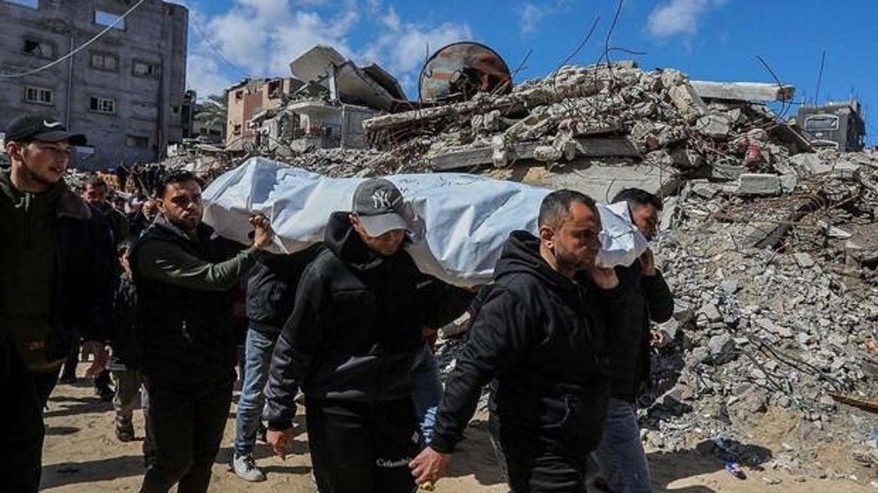 Gazze'de çatışma ve yıkım görüntüleri