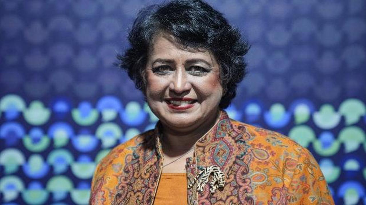 Eski Morityus Devlet Başkanı Ameenah Gurib Fakim konuşma yaparken