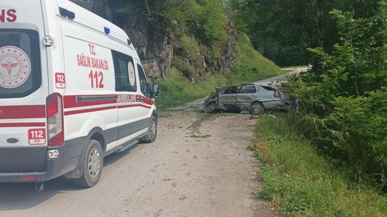 Düzce'de şarampole devrilen çekicinin olay yeri