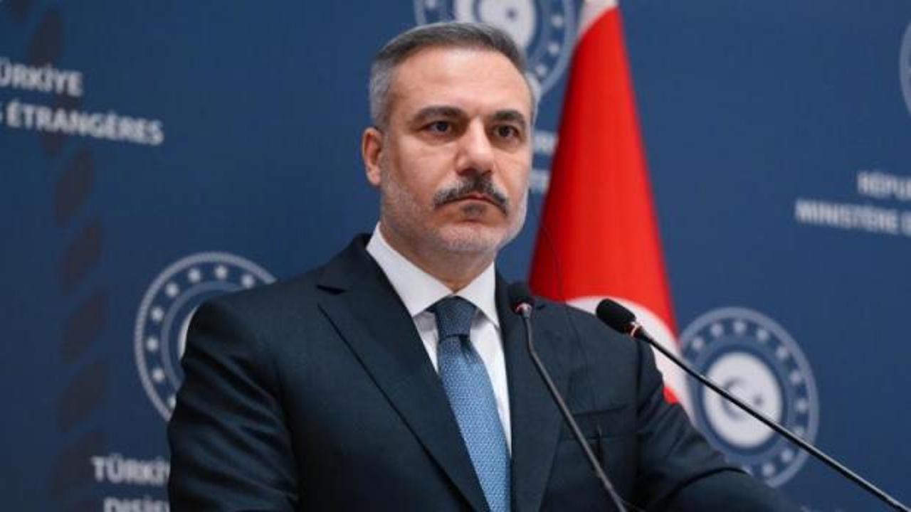 Fidan'dan Bangladeş'te g&uuml;&ccedil;l&uuml; mesaj: İşbirliğimizi her alanda b&uuml;y&uuml;teceğiz