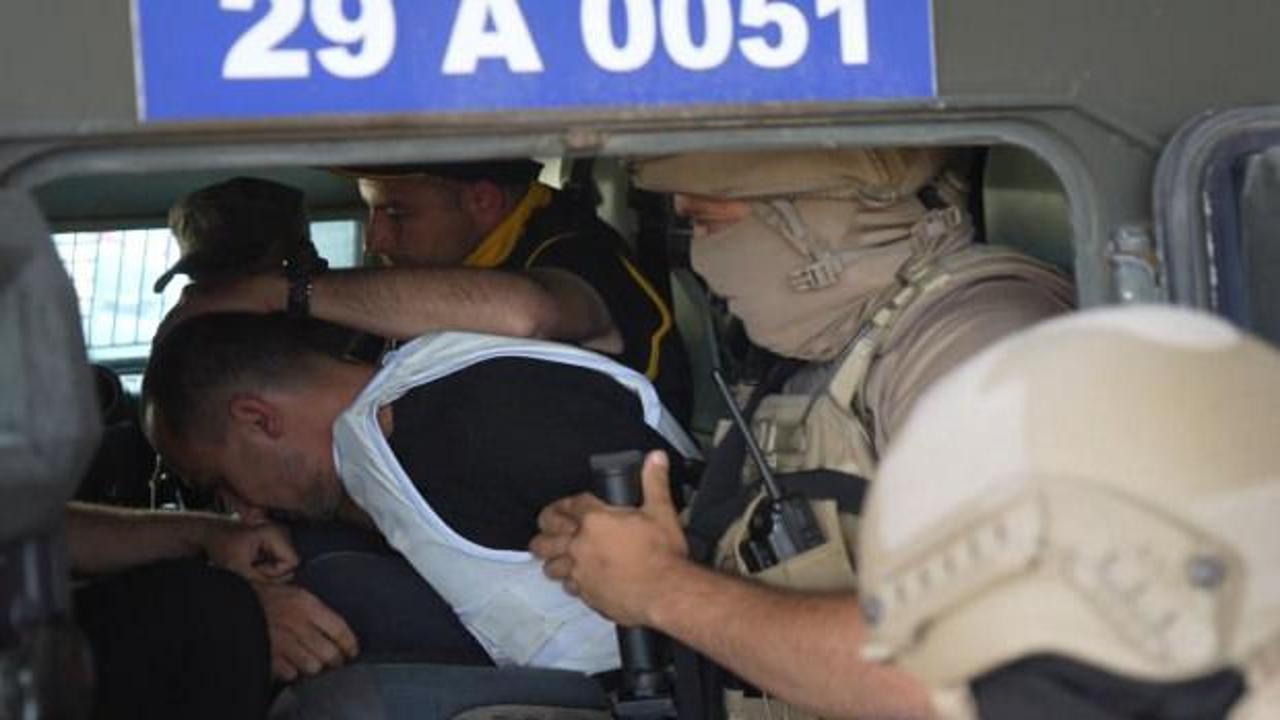 G&uuml;m&uuml;şhane'de eşini odunla &ouml;ld&uuml;ren firari koca tutuklandı