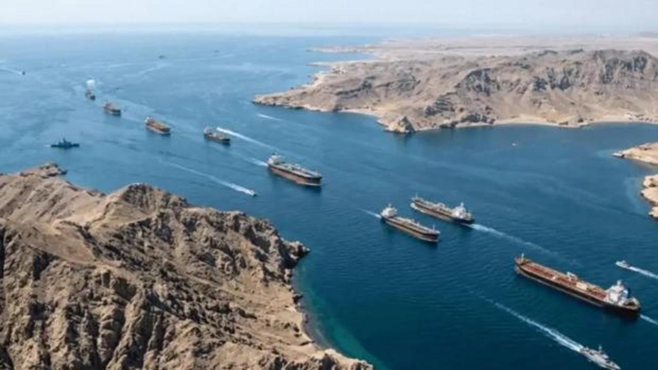 İran'dan H&uuml;rm&uuml;z'&uuml; ge&ccedil;mek isteyenlere duyuru