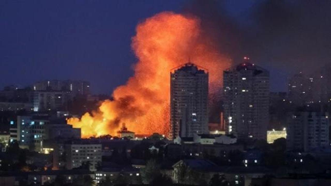 Kiev ve Dnipro'ya f&uuml;ze yağmuru! &Ccedil;ok sayıda &ouml;l&uuml; var