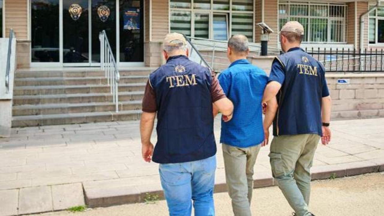 Kırıkkale Emniyet Müdürlüğü binası önünde polis ekipleri