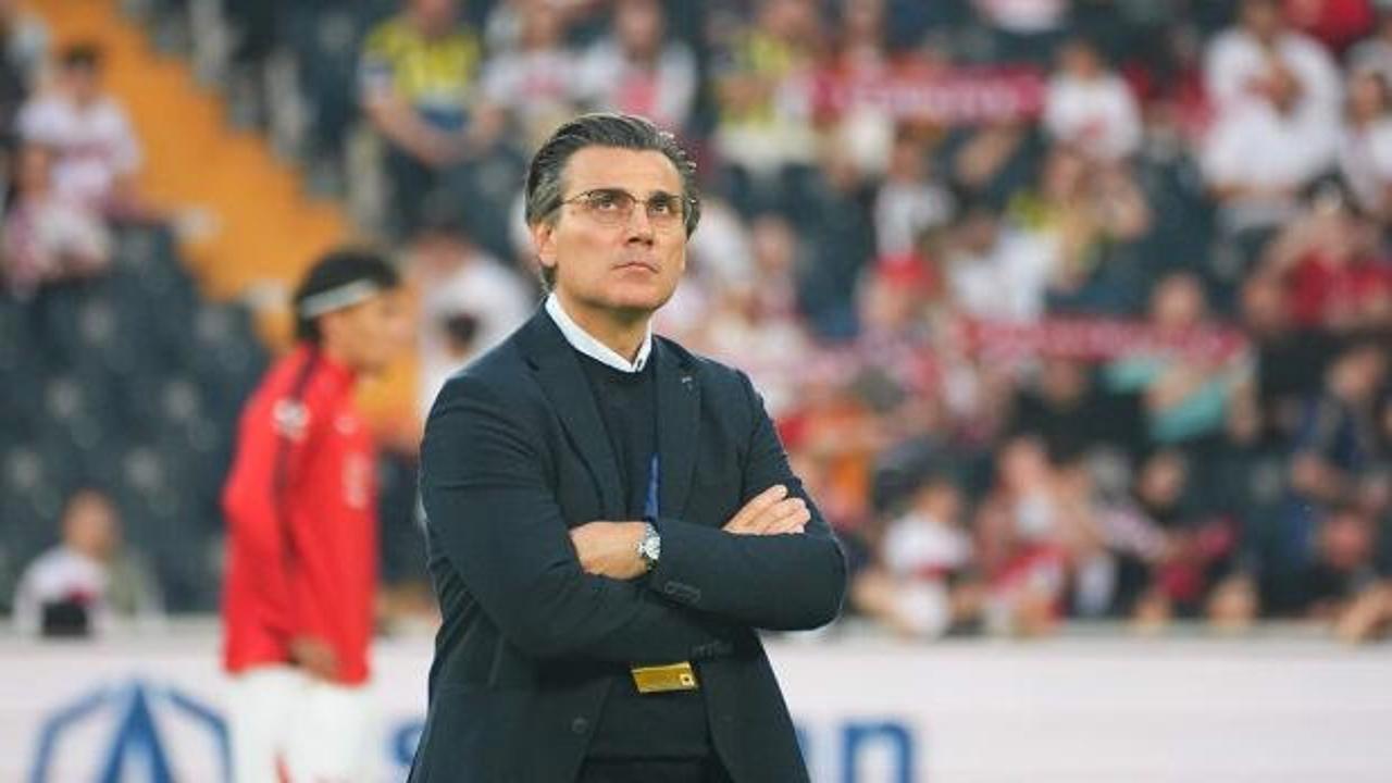 Vincenzo Montella basın toplantısında soruları yanıtlıyor.