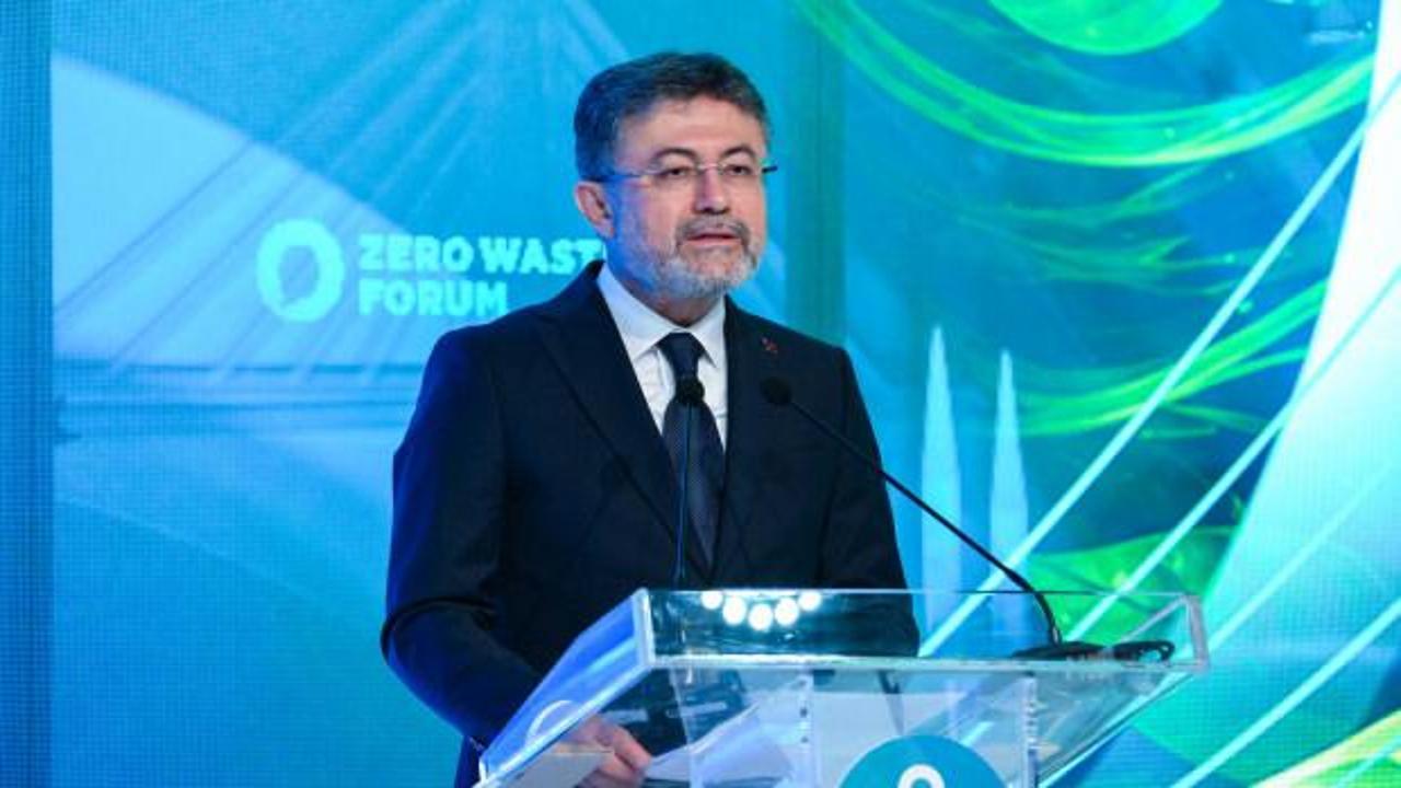 Tarım ve Orman Bakanı İbrahim Yumaklı, Sıfır Atık Forumu'nda konuşma yaparken