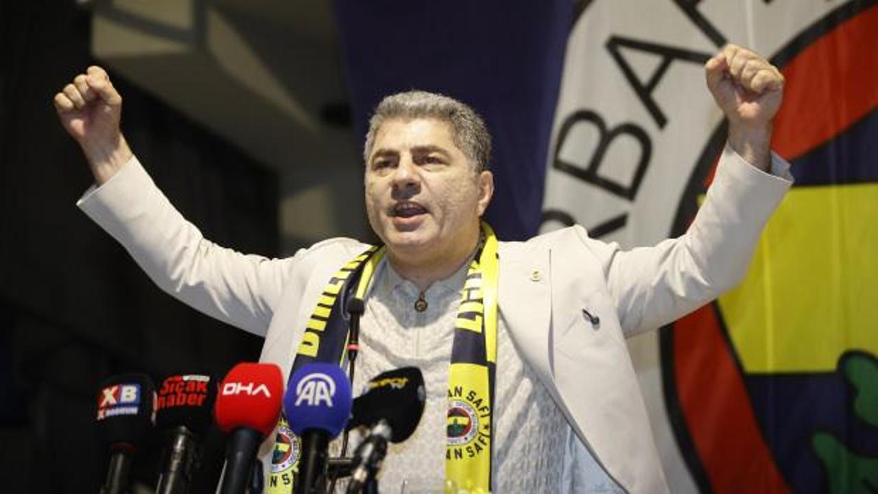 Fenerbahçe Başkan Adayı Hakan Safi açıklama yaparken