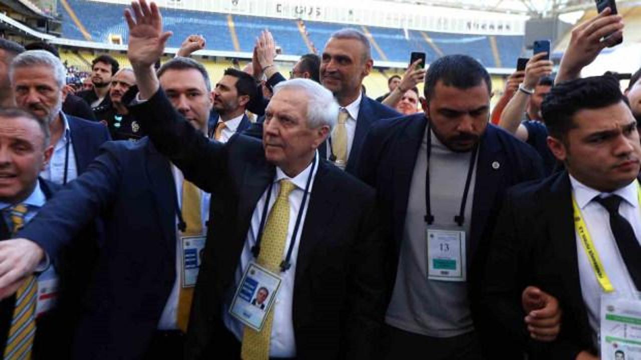 Aykut Kocaman'ın Fenerbahçe Teknik Direktörlüğü için adı geçiyor.