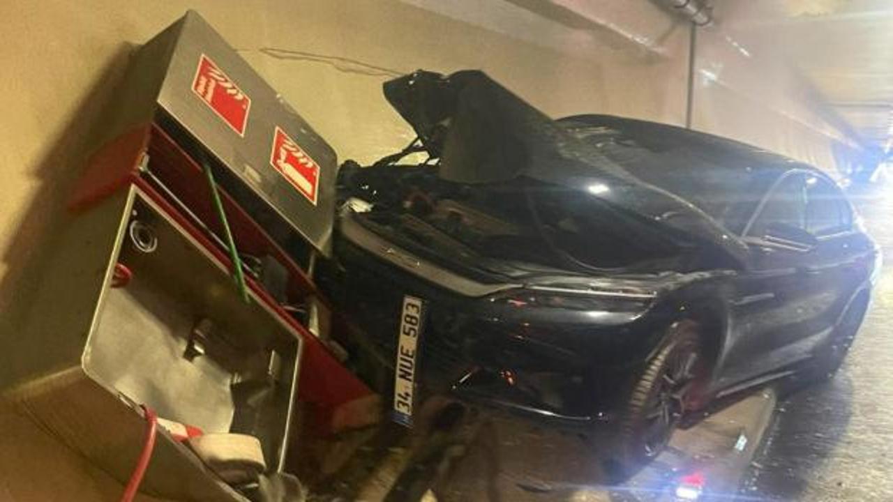 Avrasya T&uuml;neli'nde kaza! Yeniden trafiğe a&ccedil;ıldı