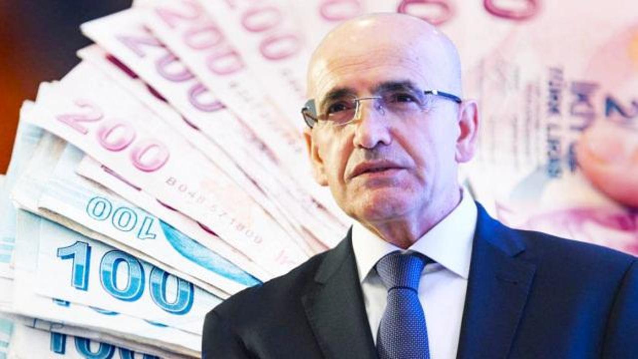 Hazine ve Maliye Bakanı Mehmet Şimşek konuşma yaparken