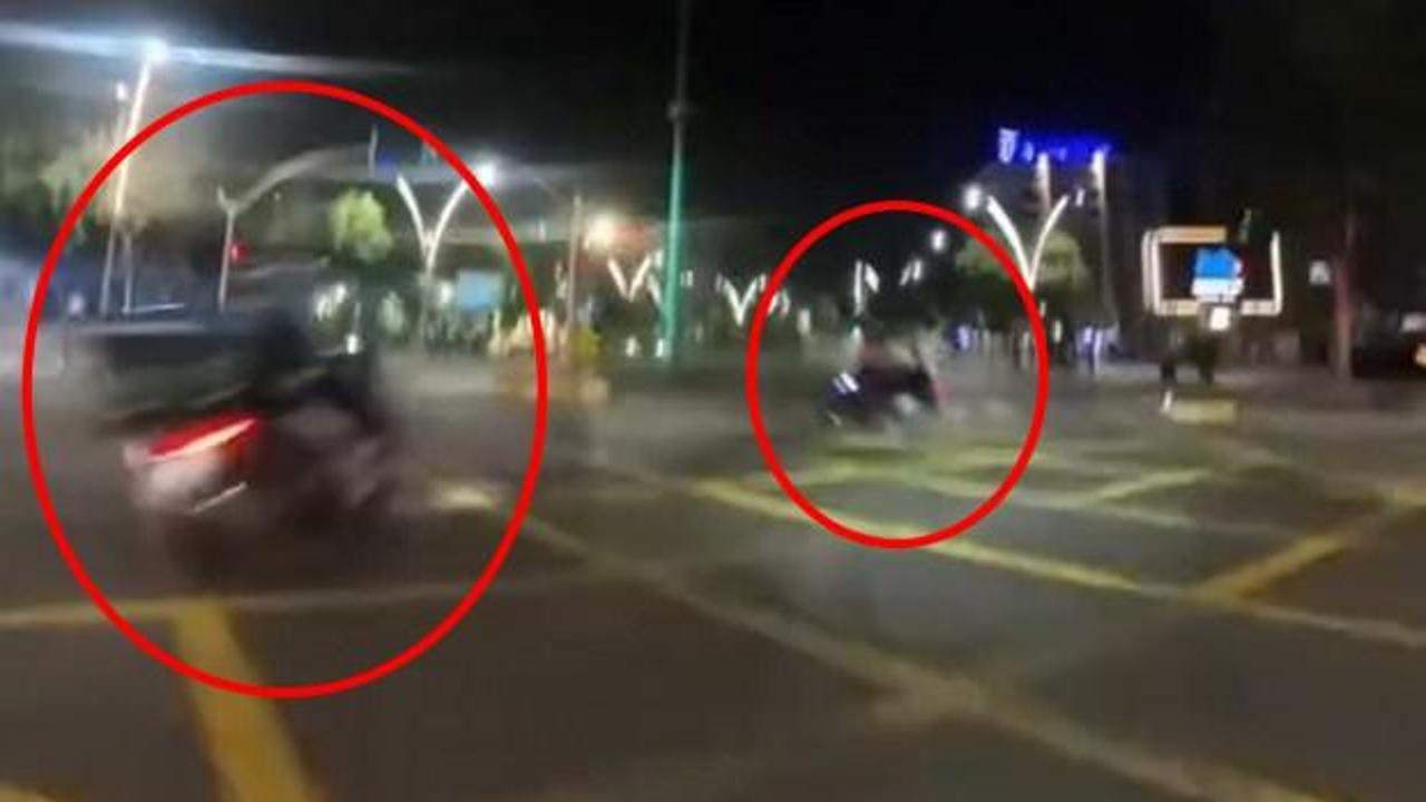 Batman'da iki motosikletin kafa kafaya çarpıştığı kaza sonrası olay yeri.