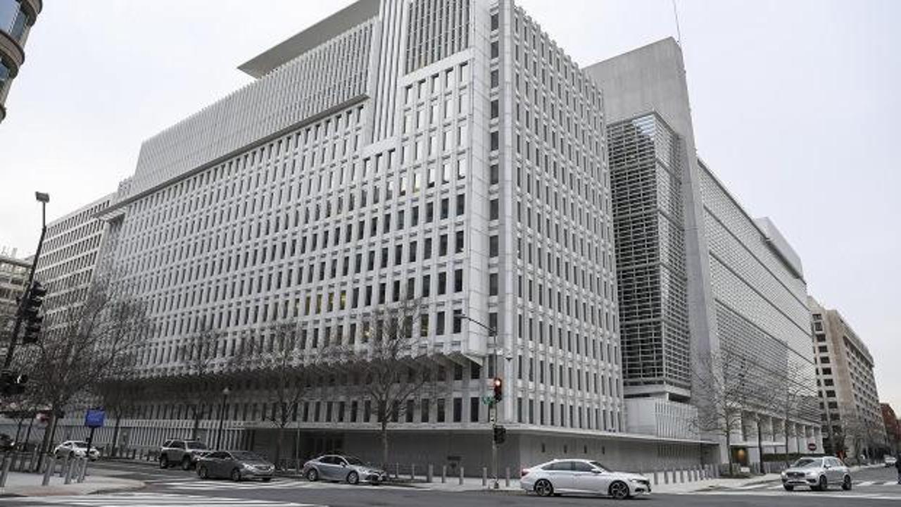 Dünya Bankası logosu ve küresel ekonomi grafiği