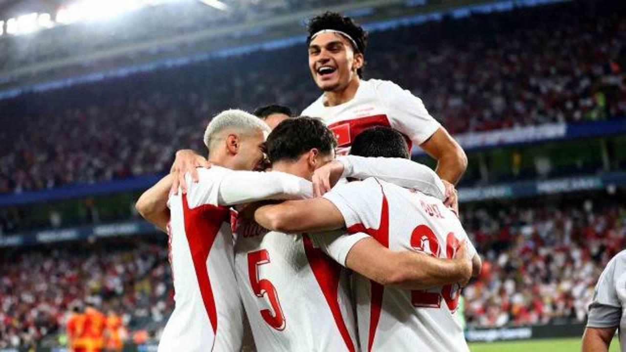 Dursun &Ouml;zbek keseyi a&ccedil;tı! Galatasaray'dan Can Uzun i&ccedil;in ilk teklif: Okan Buruk da devrede