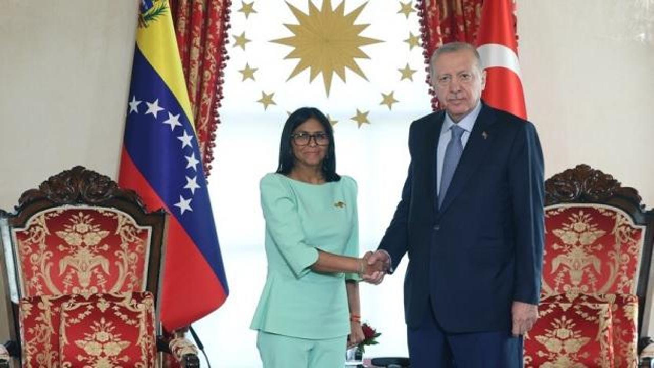 Erdoğan, Venezuela Ge&ccedil;ici Devlet Başkanı Rodriguez'i resmi t&ouml;renle karşıladı