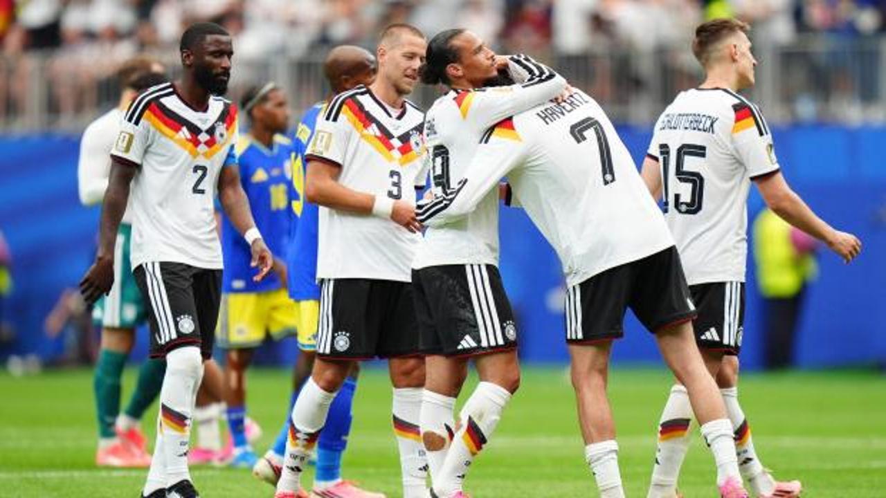 Futbol tarihi yeniden yazıldı! Almanya zirveyi devraldı