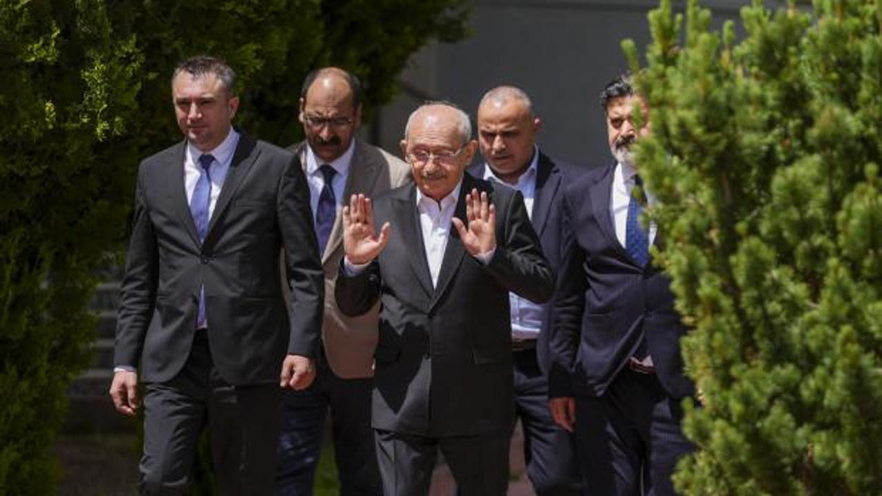 Kemal Kılıçdaroğlu ve Özgür Özel yan yana