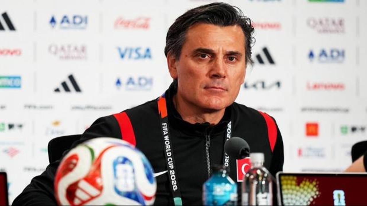 Nihat Kahveci, A Milli Takım'ın Avustralya'ya yenilgisi sonrası yorum yaparken