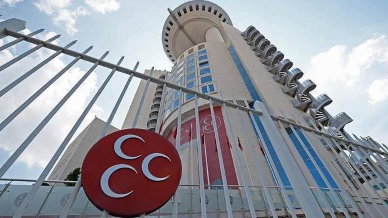 MHP Adıyaman il ve merkez ilçe teşkilatlarının feshedildiğini gösteren bir görsel.