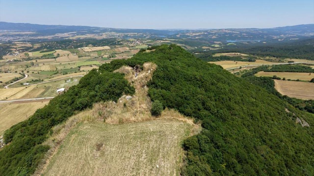 Osmanlı'nın Rumeli'ye geçişini sağlayan tarihi toprakların drone ile havadan çekilmiş görüntüsü.