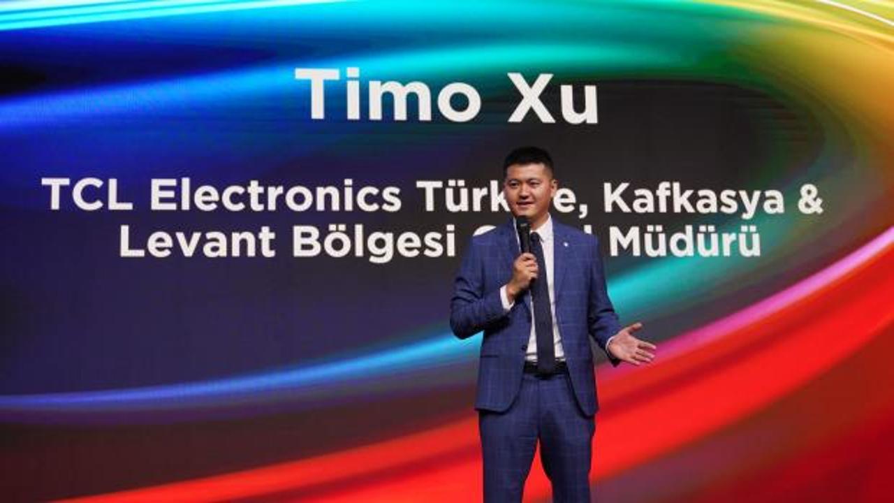 TCL'in yeni SQD-Mini LED televizyon serisinin tanıtımından bir kare.