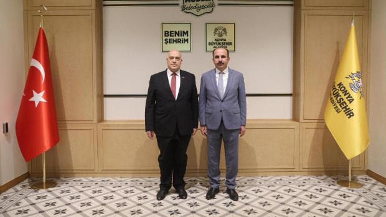 Filistin'in Ankara Büyükelçisi Nasri Halil Salim Ebu Ceyş, Konya Büyükşehir Belediye Başkanı Uğur İbrahim Altay ile görüşüyor.