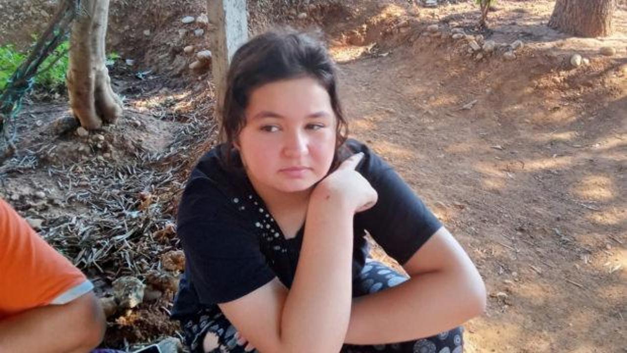 Antalya'da kayıp 14 yaşındaki Şerife Sude Yılmaz'ın fotoğrafı.