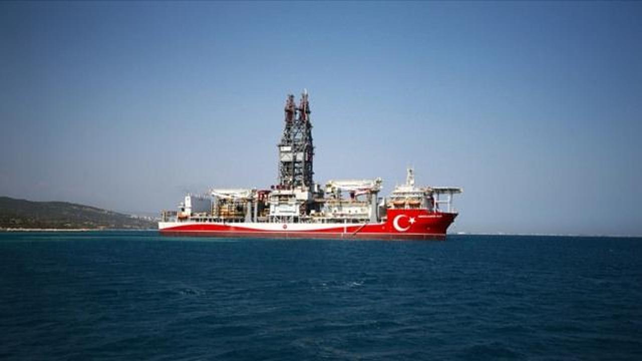 Libya açıklarında enerji arama anlaşması imzalayan konsorsiyum üyeleri.