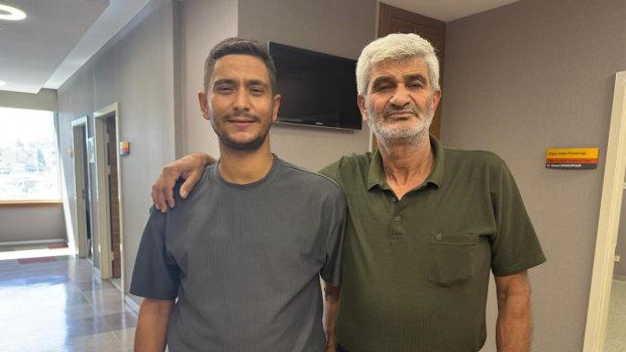 Baba Süleyman Cirban ve oğlu Berkay Cirban böbrek nakli sonrası birlikte.