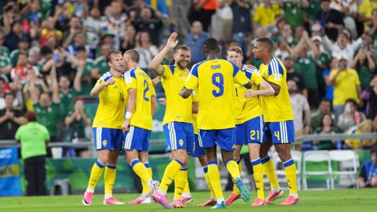 D&uuml;nya Kupası'nda 6 goll&uuml; ma&ccedil;! İsve&ccedil; golc&uuml;leriyle kazandı
