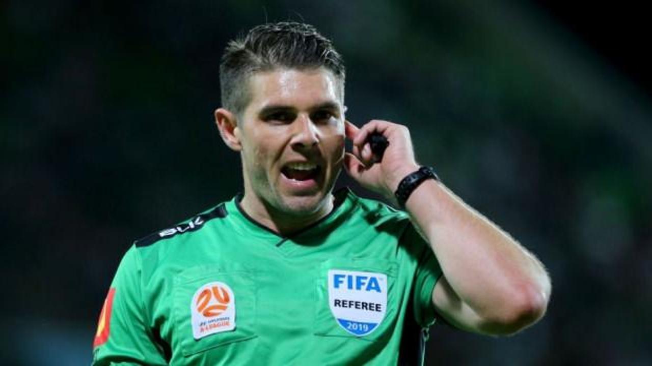 D&uuml;nyanın konuştuğu skandal hareket i&ccedil;in FIFA'dan &ccedil;ok tartışılacak karar!