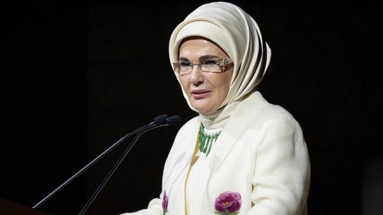 Emine Erdoğan'dan Babalar G&uuml;n&uuml; mesajı