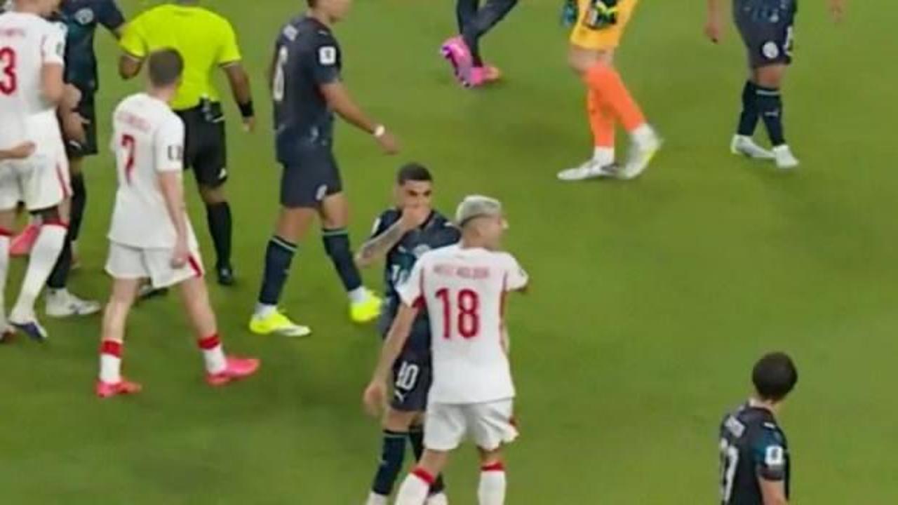 FIFA'nın yeni kuralı ilk kez devrede! Paraguay 10 kişi kaldı