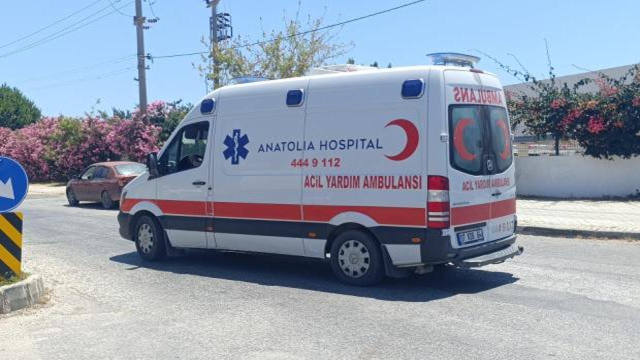 Antalya'da bir otelde klor gazı sızıntısı yaşandı, sağlık ekipleri olay yerinde.