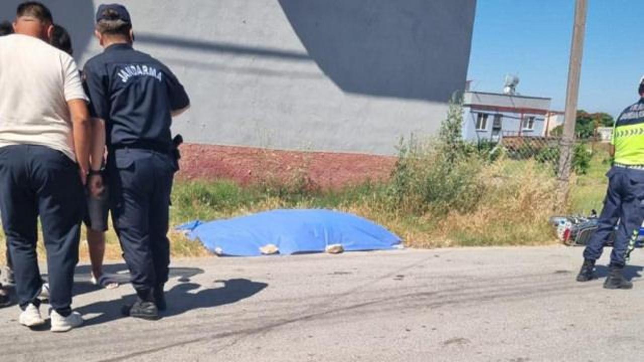 Tır ile motosikletin çarpıştığı kaza yerinden görüntü