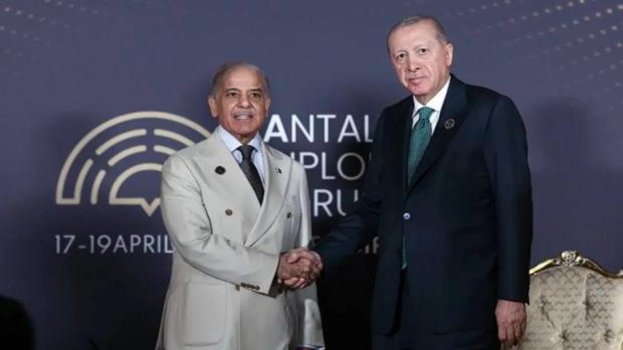 Pakistan Başbakanı Şerif, Cumhurbaşkanı Erdoğan'a teşekk&uuml;r etti
