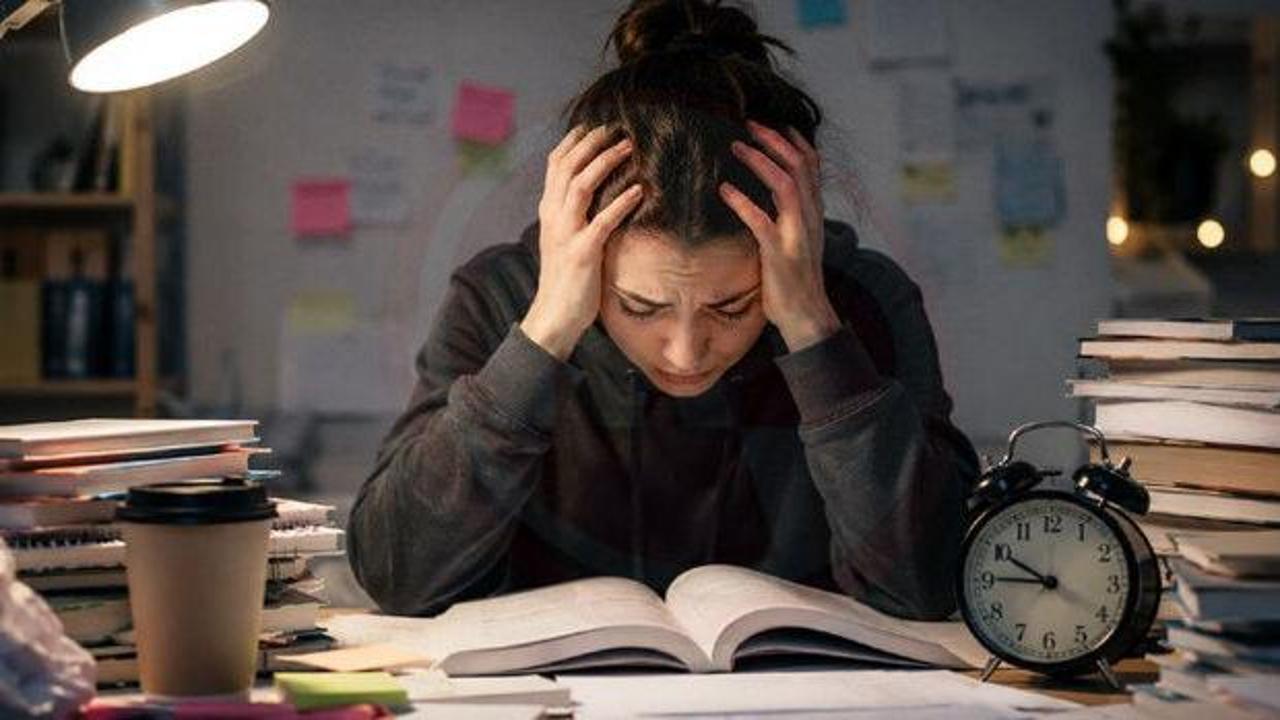 YKS&rsquo;ye girecek &ouml;ğrencilere tavsiyeler: Sınav kaygısı başarıyı değil, stresi b&uuml;y&uuml;t&uuml;yor