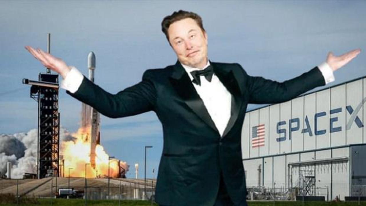 SpaceX logosu ve uzay mekiği görseli