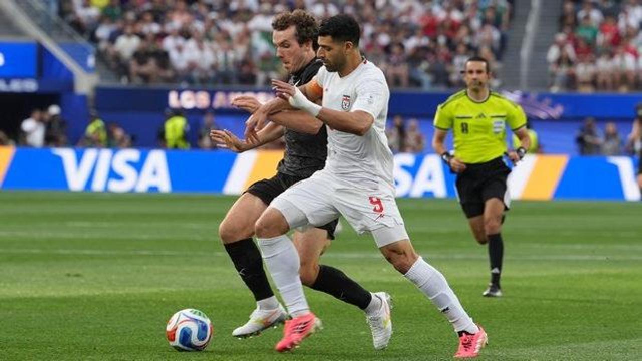 TRT logosu ve 2026 FIFA Dünya Kupası görseli.