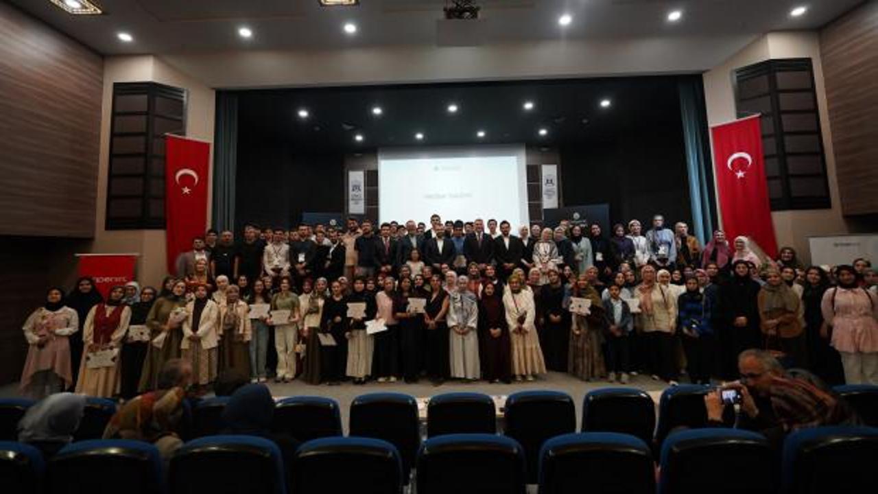 Türkiye'nin Önderleri eğitim programı mezuniyet töreninden genel bir görünüm.