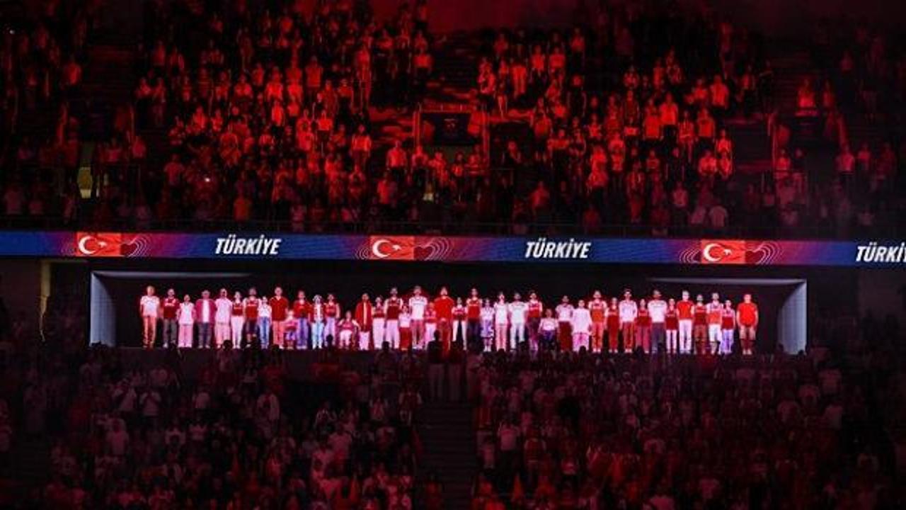 Vodafone&rsquo;dan Voleybol Milletler Ligi&rsquo;nde millilere hologram trib&uuml;nden destek