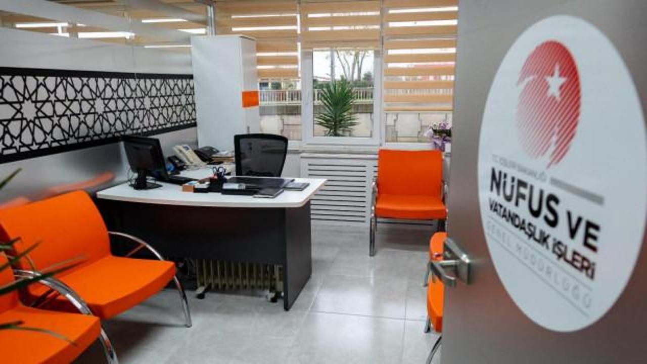 YKS sınavına girecek adaylar için nüfus müdürlüklerinin hafta sonu açık olacağına dair duyuru.