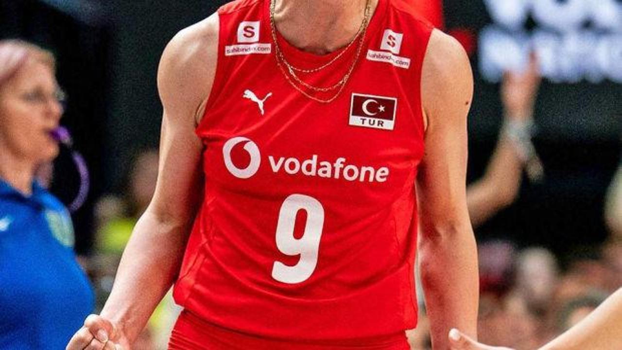 Milli voleybolcu Meliha Diken