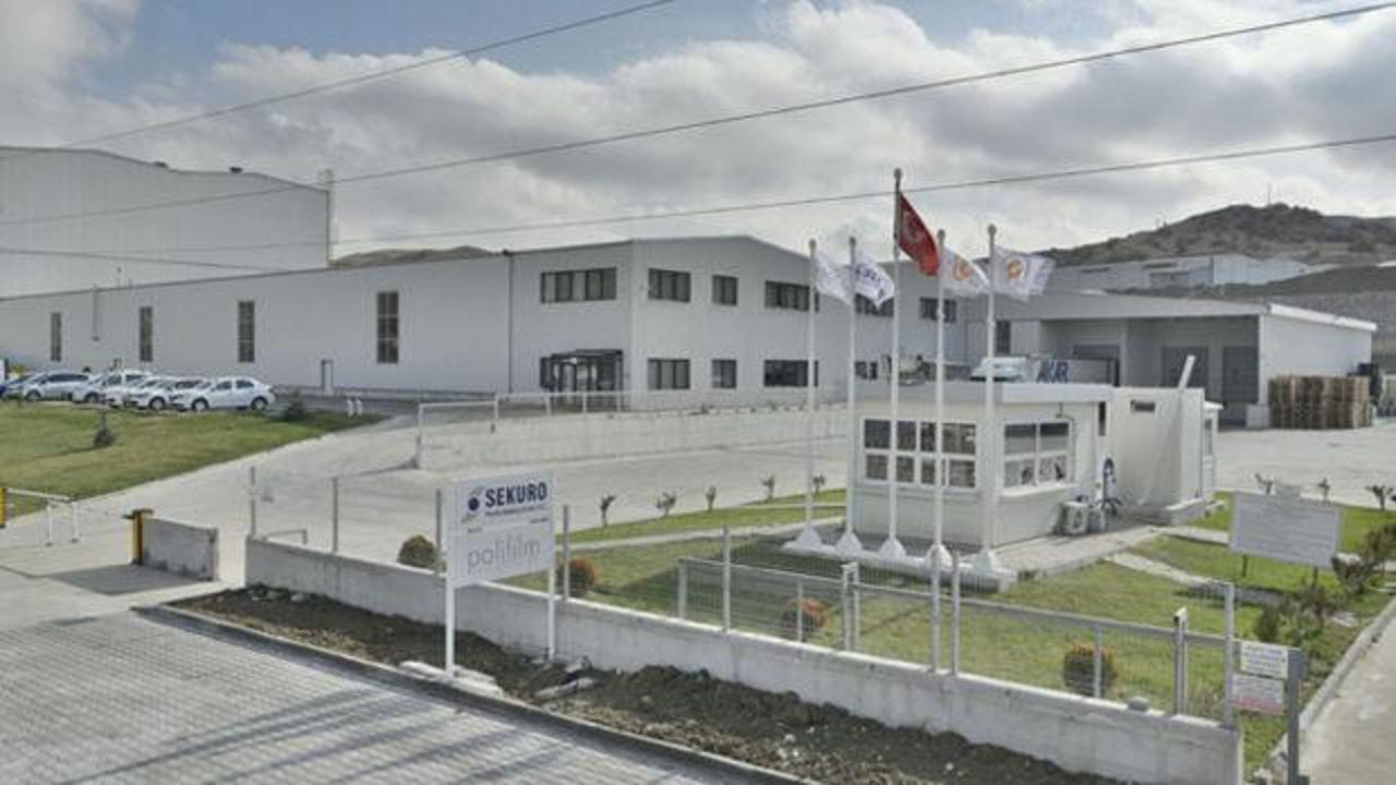 Sekuro Plastik fabrikası veya ofis binası genel görünümü.