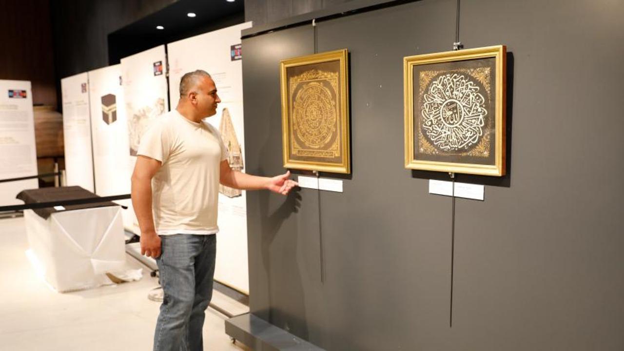 Samsun'da sergilenen 700 yıllık Kur'an-ı Kerim ve Sakal-ı Şerif