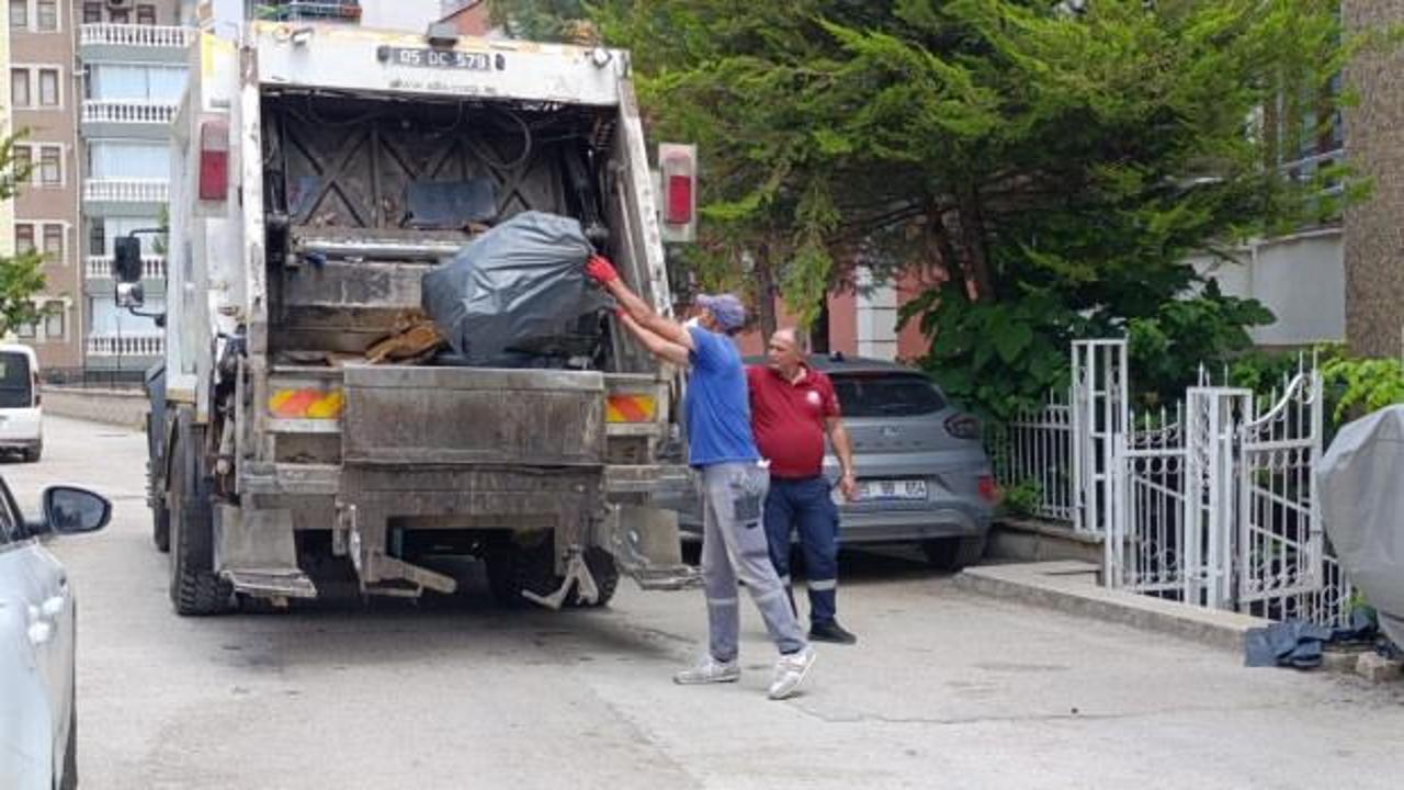 Sivas Şarkışla'da ağaca takılan sazan balığı