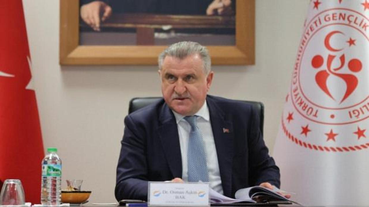 Bakan Bak'tan milli &ouml;zel sporcular i&ccedil;in tebrik mesajı