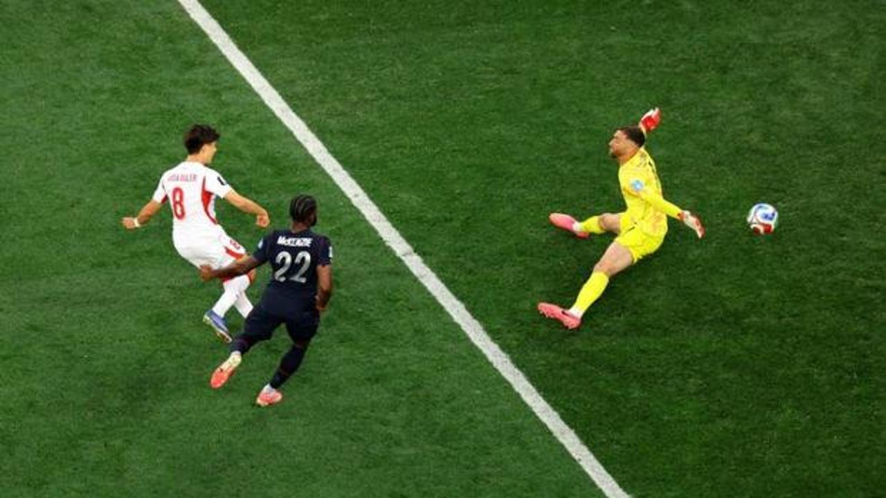Arda Güler Dünya Kupası maçı esnasında sahada