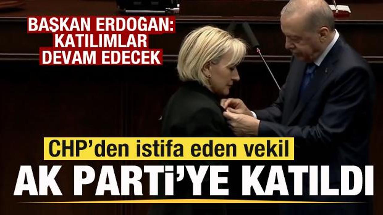 Nimet Özdemir AK Parti rozetini Cumhurbaşkanı Erdoğan'dan alırken